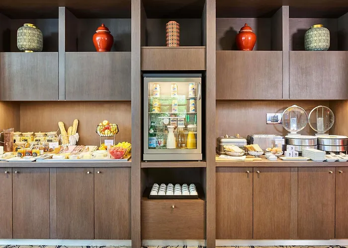 Отель Mercure Tour Eiffel Grenelle Париж