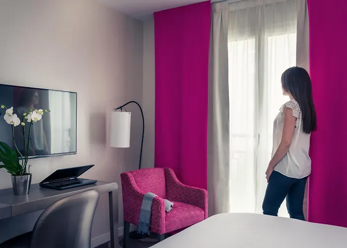 Mercure Tour Eiffel Grenelle Париж