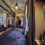 埃菲尔铁塔格雷内勒美居酒店 酒店