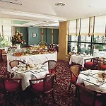 מלון Mercure Tour Eiffel Grenelle 4*