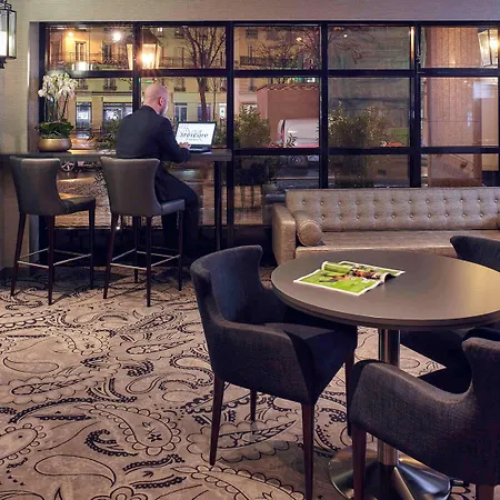 Mercure Tour Eiffel Grenelle