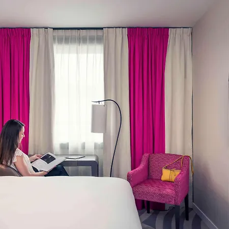 Mercure Tour Eiffel Grenelle Hotel 4*