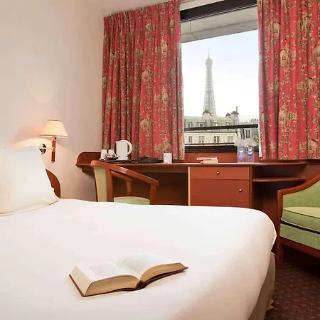 Hotel Mercure Tour Eiffel Grenelle 4*