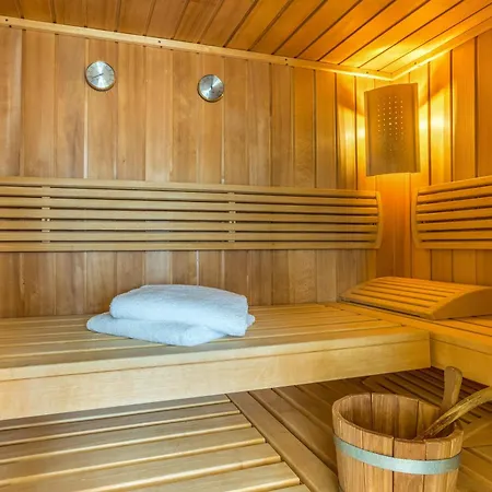 Mercure Tour Eiffel Grenelle Hotel 4*