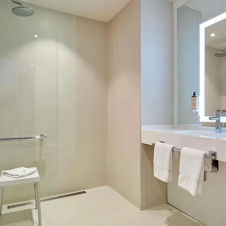 Mercure Tour Eiffel Grenelle 4*