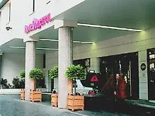 Mercure Tour Eiffel Grenelle Hotel 4*