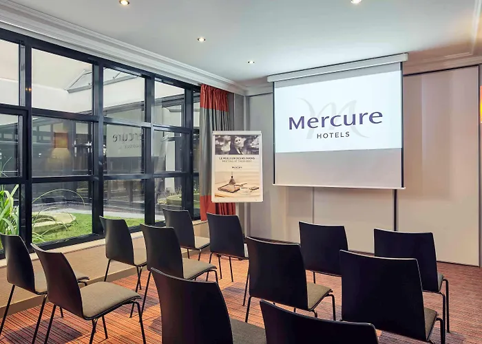 Mercure Tour Eiffel Grenelle Hotel 4*