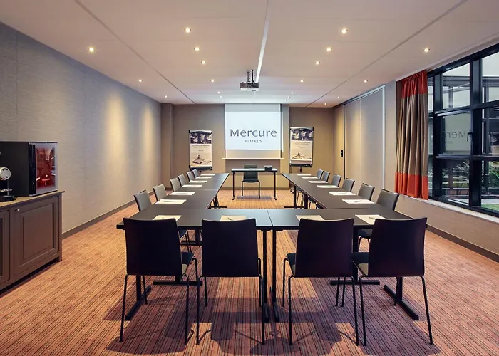 Hotel Mercure Tour Eiffel Grenelle 4*