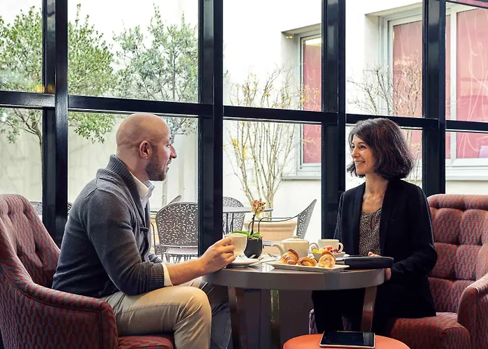 Mercure Tour Eiffel Grenelle Hotel 4*