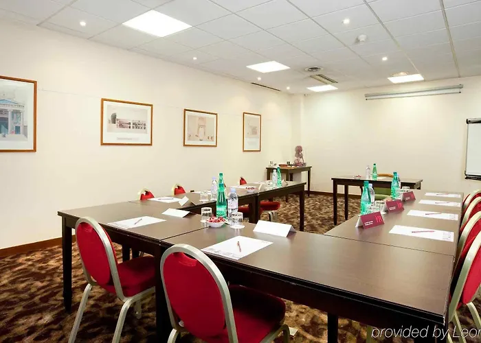 Mercure Tour Eiffel Grenelle Hotel