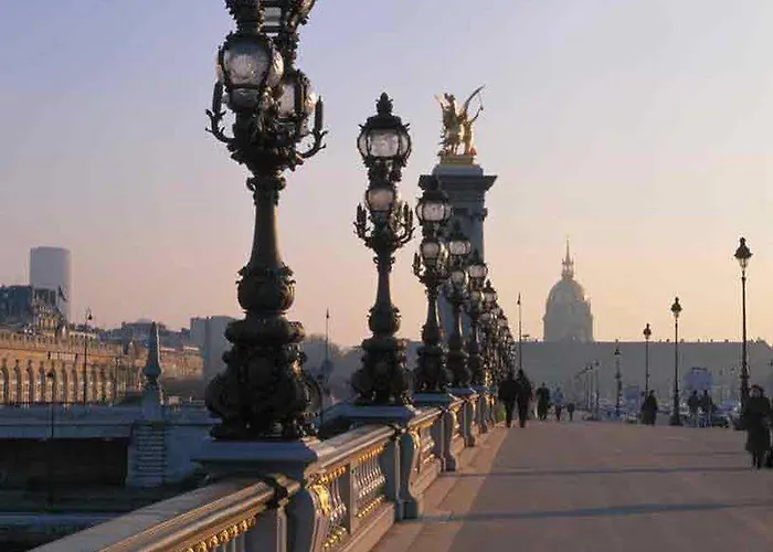 メルキュール トゥール エッフェル グルネル ホテル