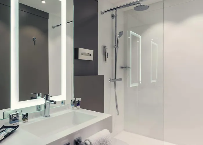 メルキュール トゥール エッフェル グルネル