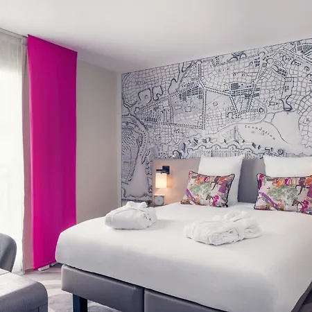Mercure Tour Eiffel Grenelle Otel