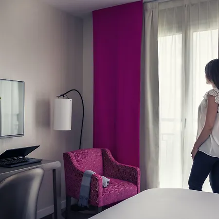 Mercure Tour Eiffel Grenelle Otel 4*