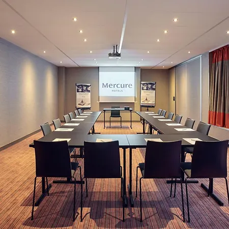 Otel Mercure Tour Eiffel Grenelle 4*