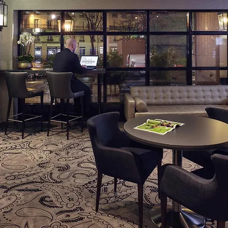Mercure Tour Eiffel Grenelle Otel 4*