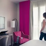 Mercure Tour Eiffel Grenelle Paris