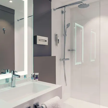 Mercure Tour Eiffel Grenelle 4*