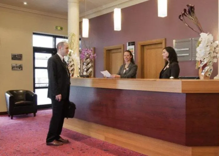 호텔 머큐어 투어 에펠 그르넬